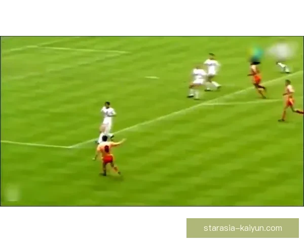 足球巨星精选状态持续提升 期待在新赛季带来更多精彩表现