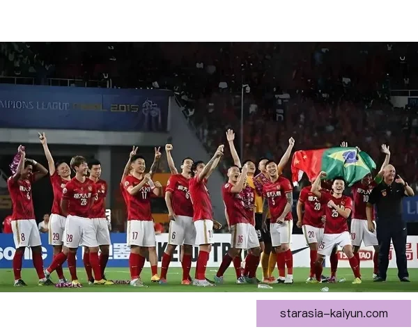 曼联队在英超赛季中表现稳健，近期状态回暖值得关注